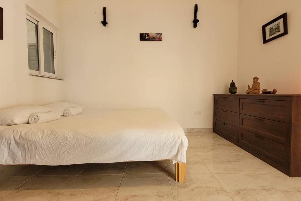 Luxury En-Suite Double. Beach-House With Sea Views Mellieħa Eksteriør billede